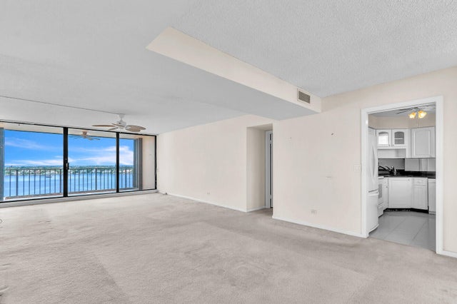 5 of 35 - 132 Lakeshore Drive #1117, North Palm Beach, FL