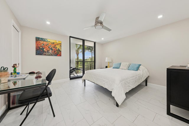5 of 17 - 5340 Las Verdes Circle #322, Delray Beach, FL