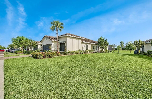 4 of 49 - 19567 Weathervane Way, Loxahatchee, FL