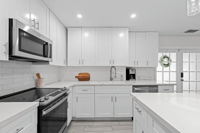 5 of 21 - 5285 Sunrise Boulevard, Delray Beach, FL