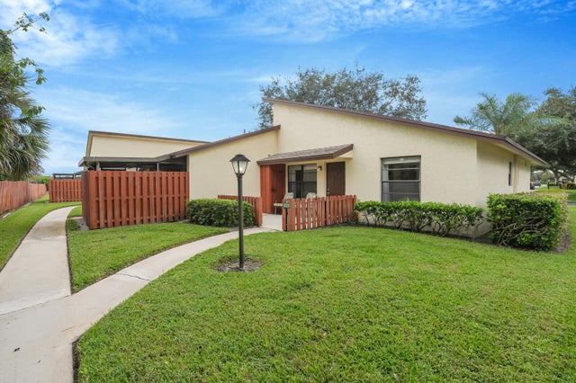 2 of 19 - 8020 Se Villa Cir, Hobe Sound, FL