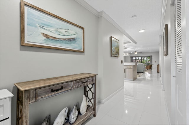 1 of 55 - 8450 Casa Del Lago #j, Boca Raton, FL