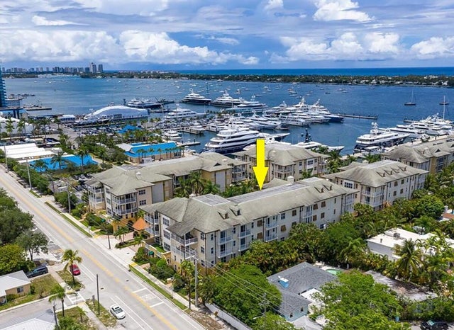 1 of 28 - 3940 N Flagler Drive #402, West Palm Beach, FL