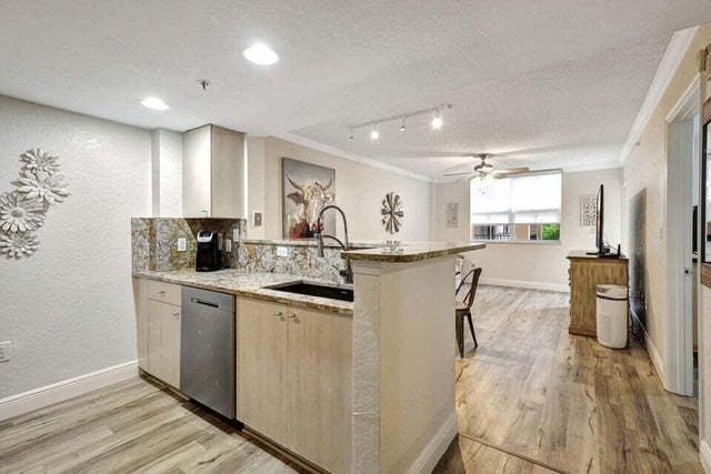 3 of 31 - 1801 N Flagler Drive #211, West Palm Beach, FL
