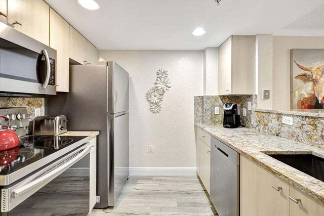 5 of 31 - 1801 N Flagler Drive #211, West Palm Beach, FL