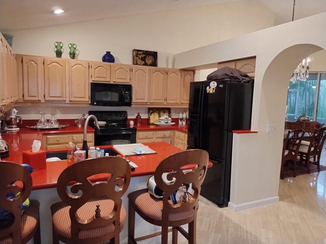 5 of 14 - 906 Dickens Place, West Palm Beach, FL