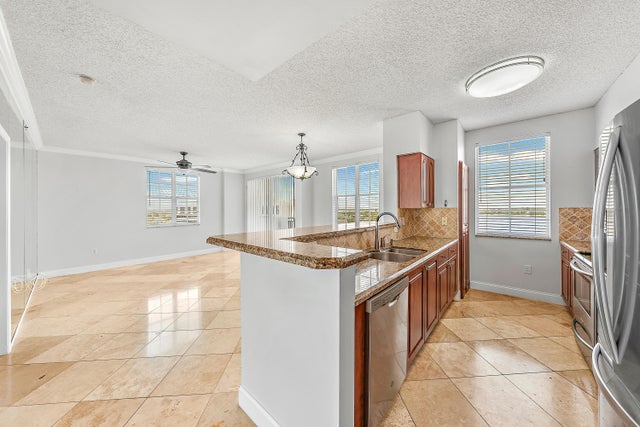 2 of 27 - 616 Clearwater Park Road #913, West Palm Beach, FL