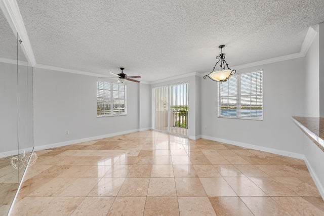 5 of 27 - 616 Clearwater Park Road #913, West Palm Beach, FL