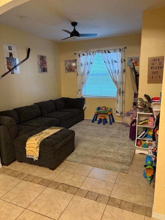 5 of 17 - 216 Seminole Lakes Drive, Royal Palm Beach, FL