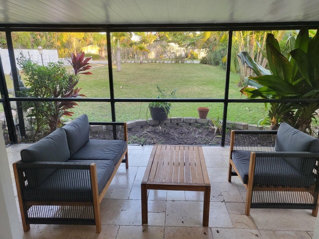 5 of 15 - 927 S Palmway, Lake Worth Beach, FL