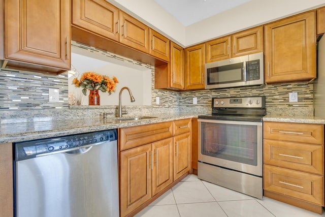 3 of 79 - 7290 Kinghurst Drive #406, Delray Beach, FL
