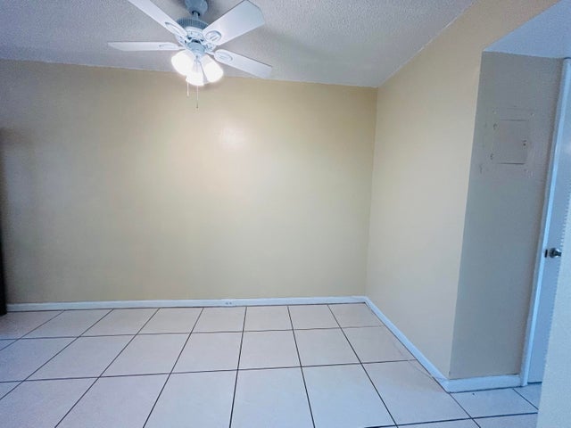 4 of 29 - 235 Canterbury K, West Palm Beach, FL