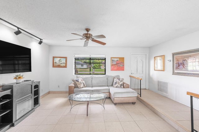 3 of 27 - 602 Nw Archer Avenue, Port Saint Lucie, FL