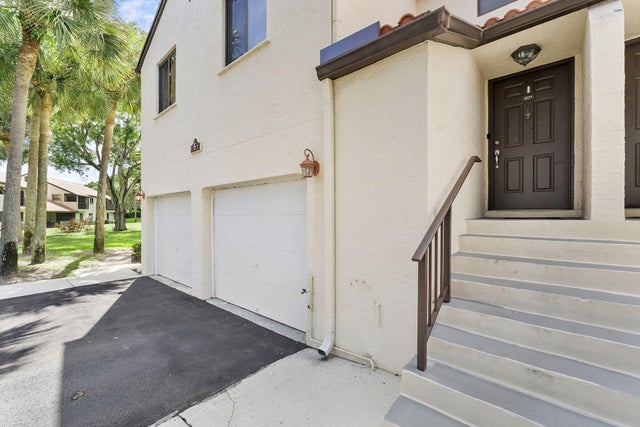 3 of 18 - 5 Via De Casas Sur Street Ocean #201, Boynton Beach, FL