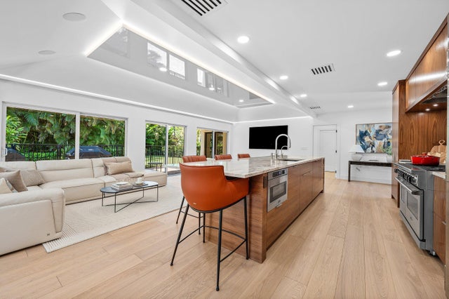 5 of 30 - 16 Little Pond Road, Manalapan, FL