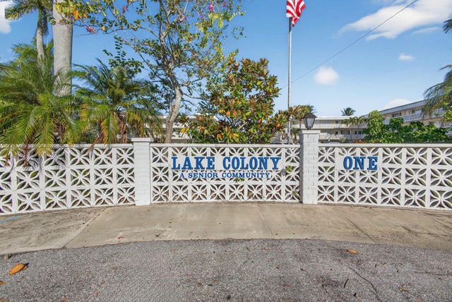 4 of 52 - 100 Doolen Court #102, North Palm Beach, FL