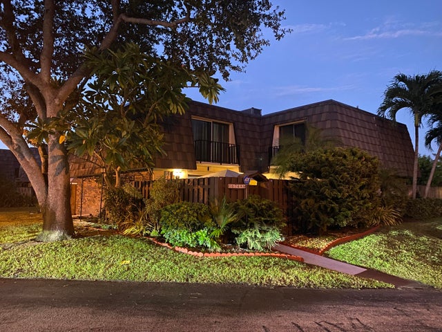 1674 Forest Lakes Circle #a, West Palm Beach