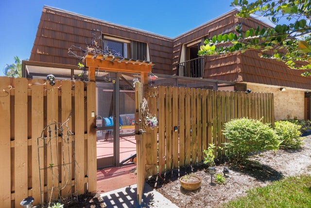 2 of 29 - 5996 Se Riverboat Drive #539, Stuart, FL