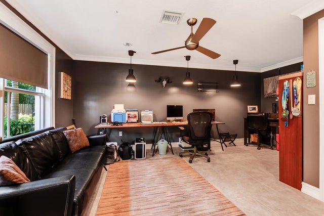 4 of 47 - 218 S Federal Highway #2, Lake Worth Beach, FL