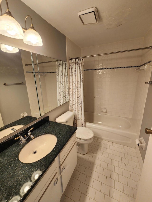 4 of 13 - 3789 Beresford Road E, West Palm Beach, FL