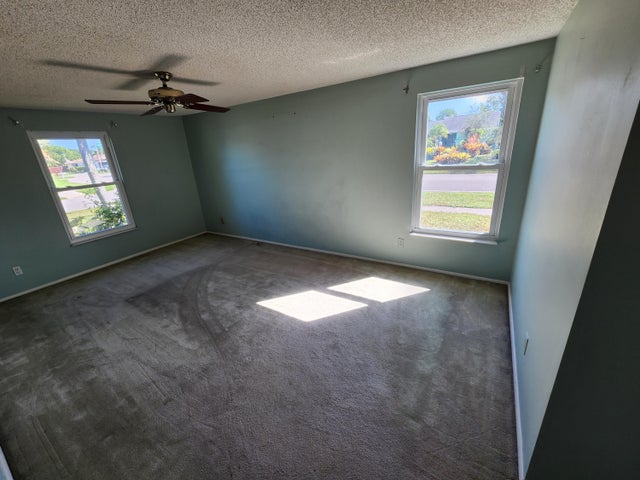 5 of 13 - 3789 Beresford Road E, West Palm Beach, FL