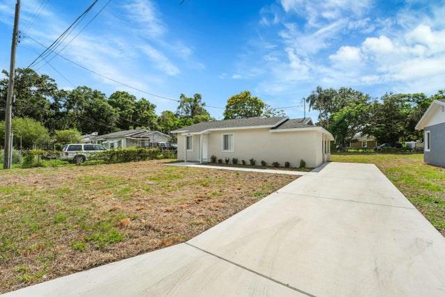 2 of 28 - 306 N 28th Street, Fort Pierce, FL