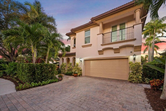 2 of 98 - 1920 Flower Drive, Palm Beach Gardens, FL