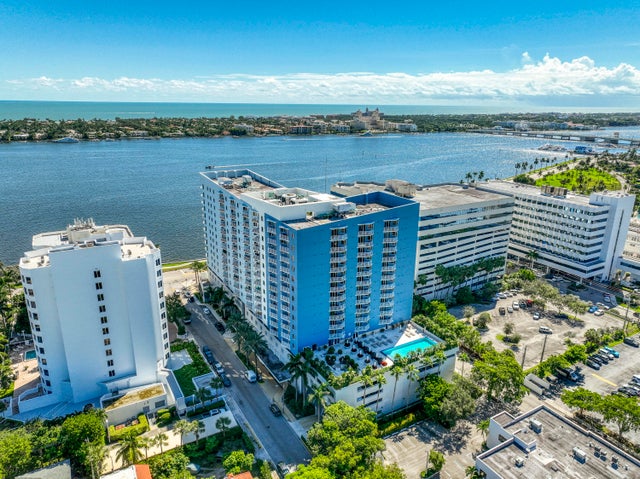 4 of 40 - 1551 N Flagler Drive #uph 8, West Palm Beach, FL