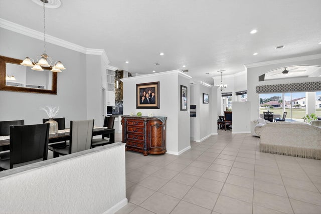 4 of 63 - 5609 Lake Shore Village Circle, Lake Worth, FL