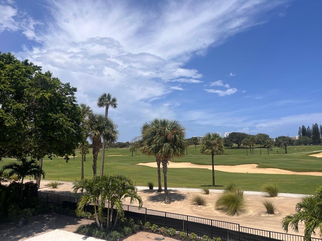 5 of 5 - 525 Greenway Drive, North Palm Beach, FL