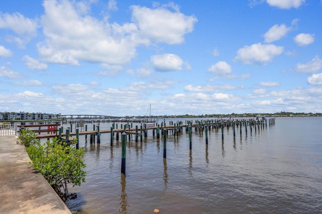 3 of 32 - 1852 Sw Palm City Road #202, Stuart, FL