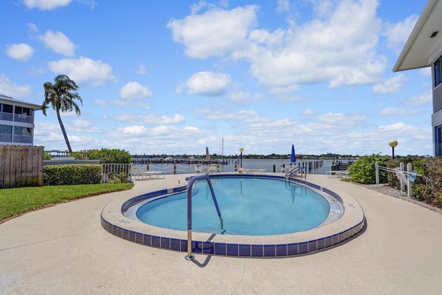 4 of 32 - 1852 Sw Palm City Road #202, Stuart, FL