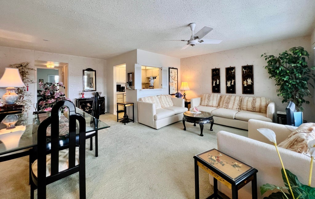 79 Kent E, West Palm Beach