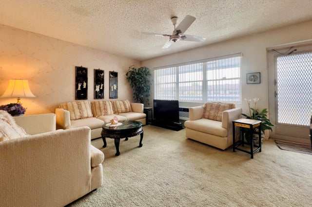 4 of 14 - 79 Kent E, West Palm Beach, FL