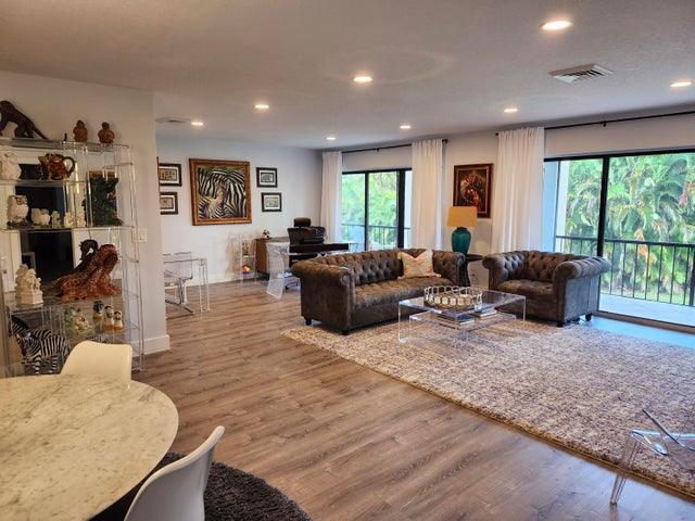 1707 Consulate Place #202, West Palm Beach