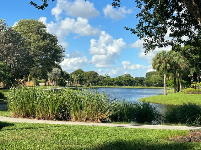 4 of 5 - 21705 Wapford Way, Boca Raton, FL
