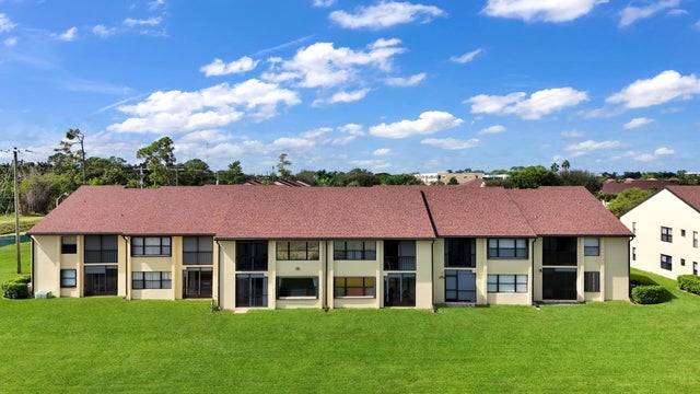 4708 Lucerne Lakes Boulevard E #104, Lake Worth