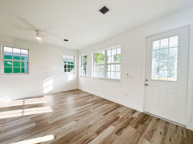 5 of 17 - 313 N M Street, Lake Worth Beach, FL