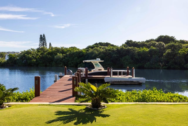 2 of 22 - 310 N Atlantic Drive, Lantana, FL