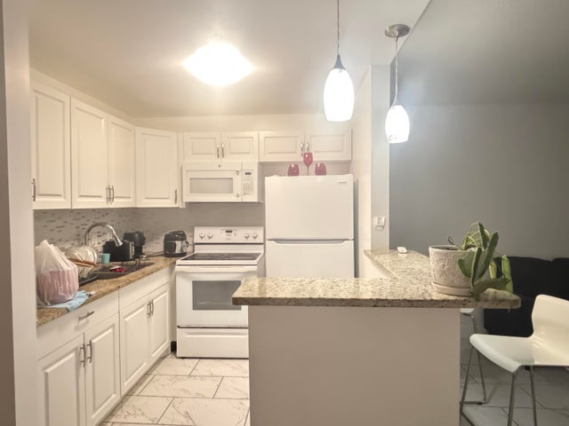 2 of 15 - 76 Cambridge D #d, West Palm Beach, FL