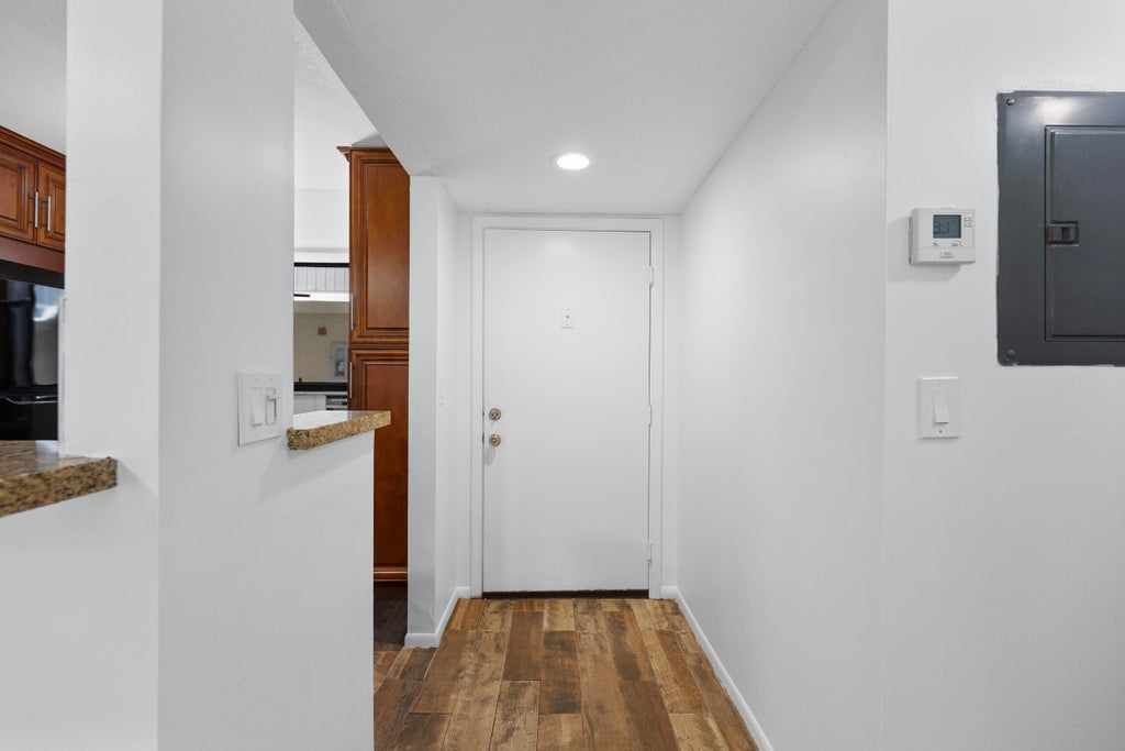 5280 Las Verdes Cir #216, Delray Beach
