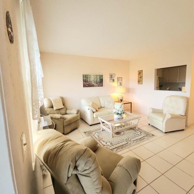 2 of 41 - 164 Sheffield G, West Palm Beach, FL