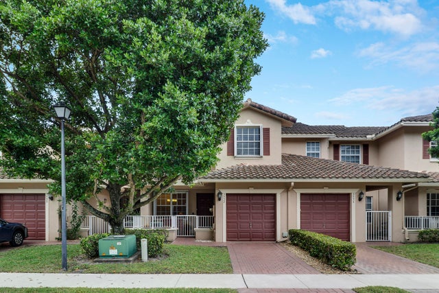 4 of 48 - 3532 Parkside Drive, Davie, FL