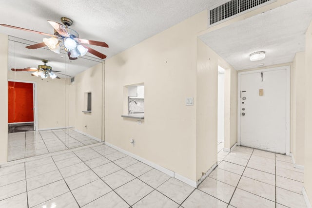 4 of 29 - 5980 Nw 64th Avenue #305, Tamarac, FL