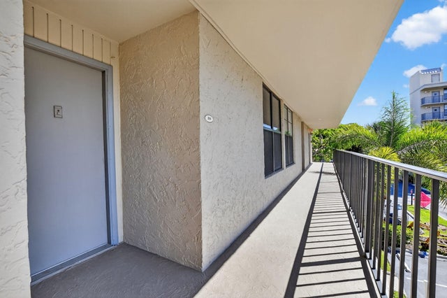 3 of 69 - 11 Royal Palm Way #304, Boca Raton, FL