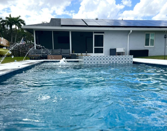 3 of 4 - 351 La Mancha Avenue, Royal Palm Beach, FL