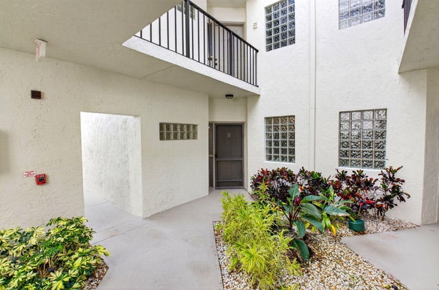 4 of 59 - 5275 Europa Drive #h, Boynton Beach, FL