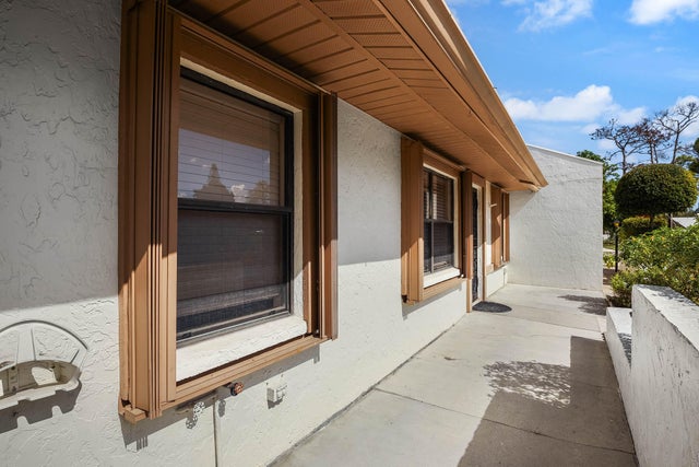 3 of 31 - 6113 Fairfield Circle, Greenacres, FL