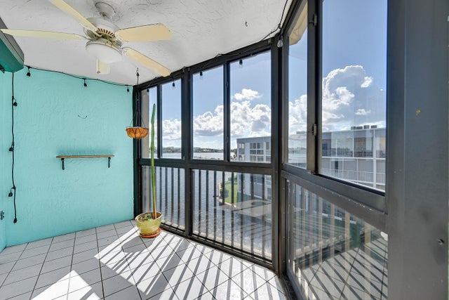3 of 33 - 896 N Federal Highway #431, Lantana, FL