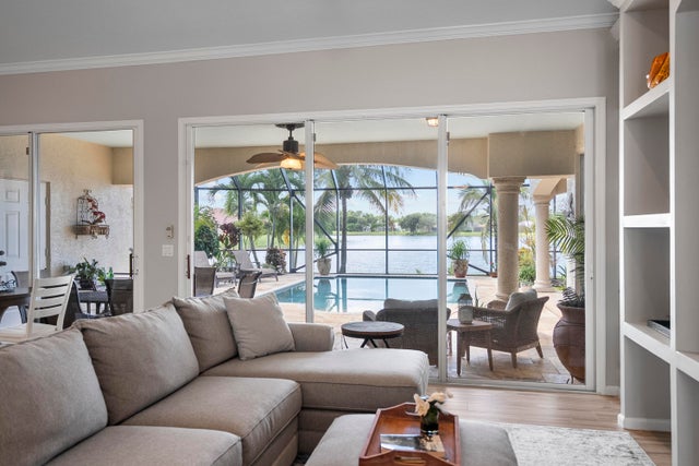 4 of 40 - 372 Sw Quiet Woods, Port Saint Lucie, FL